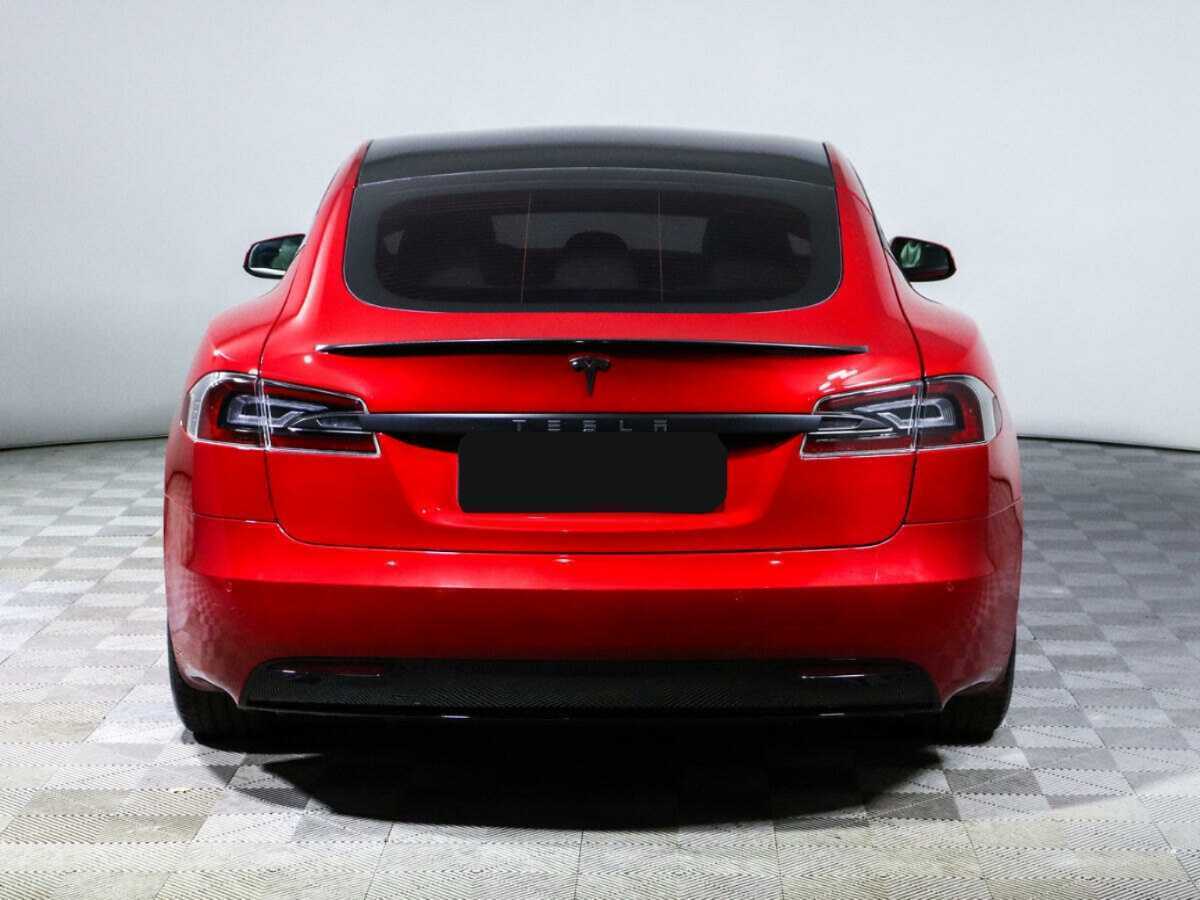 Tesla Model S с пробегом — 2020 год. Фото: #5