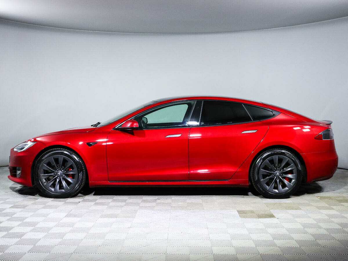 Tesla Model S с пробегом — 2020 год. Фото: #7