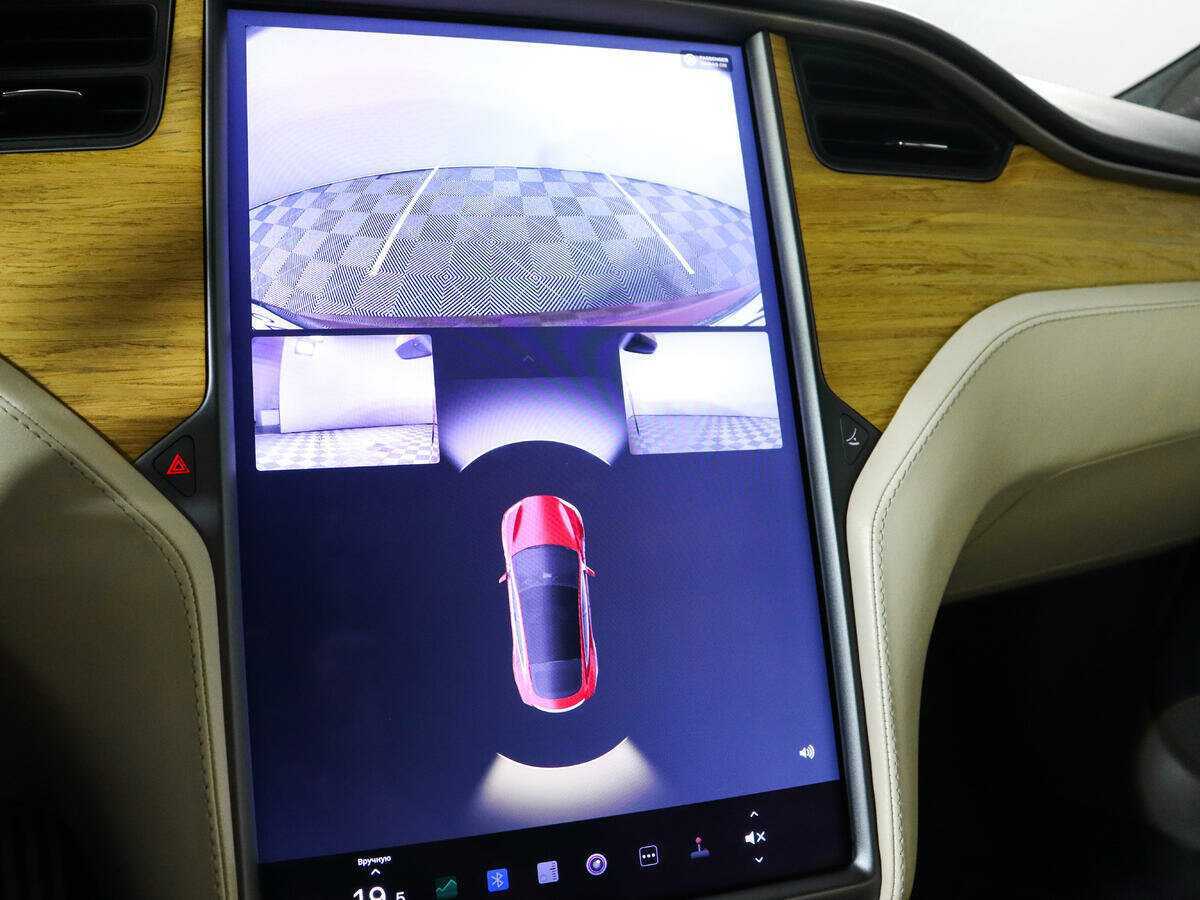 Tesla Model S с пробегом — 2020 год. Фото: #13