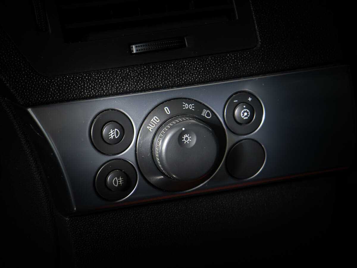 Opel Astra с пробегом — 2010 год. Фото: #14