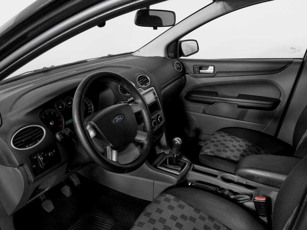 Ford Focus с пробегом — 2007 год. Фото: #14