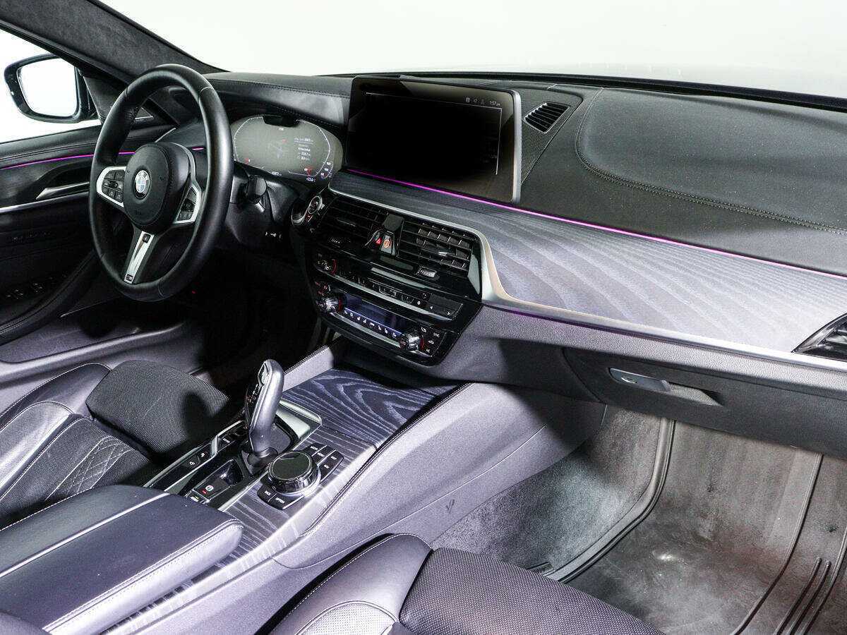 BMW 5 серии с пробегом — 2021 год. Фото: #8