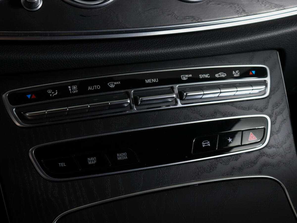 Mercedes-Benz E-Класс с пробегом — 2020 год. Фото: #16