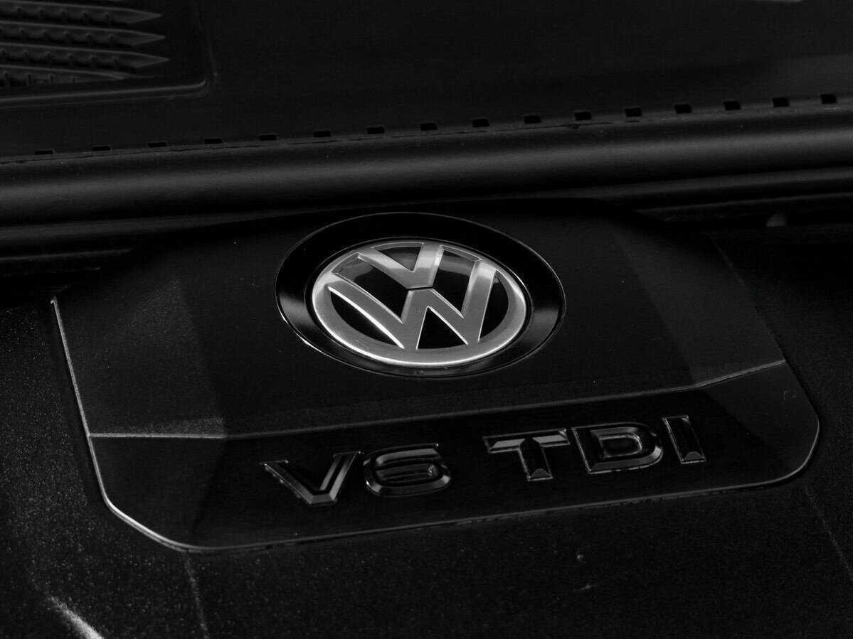 Volkswagen Touareg с пробегом — 2018 год. Фото: #18
