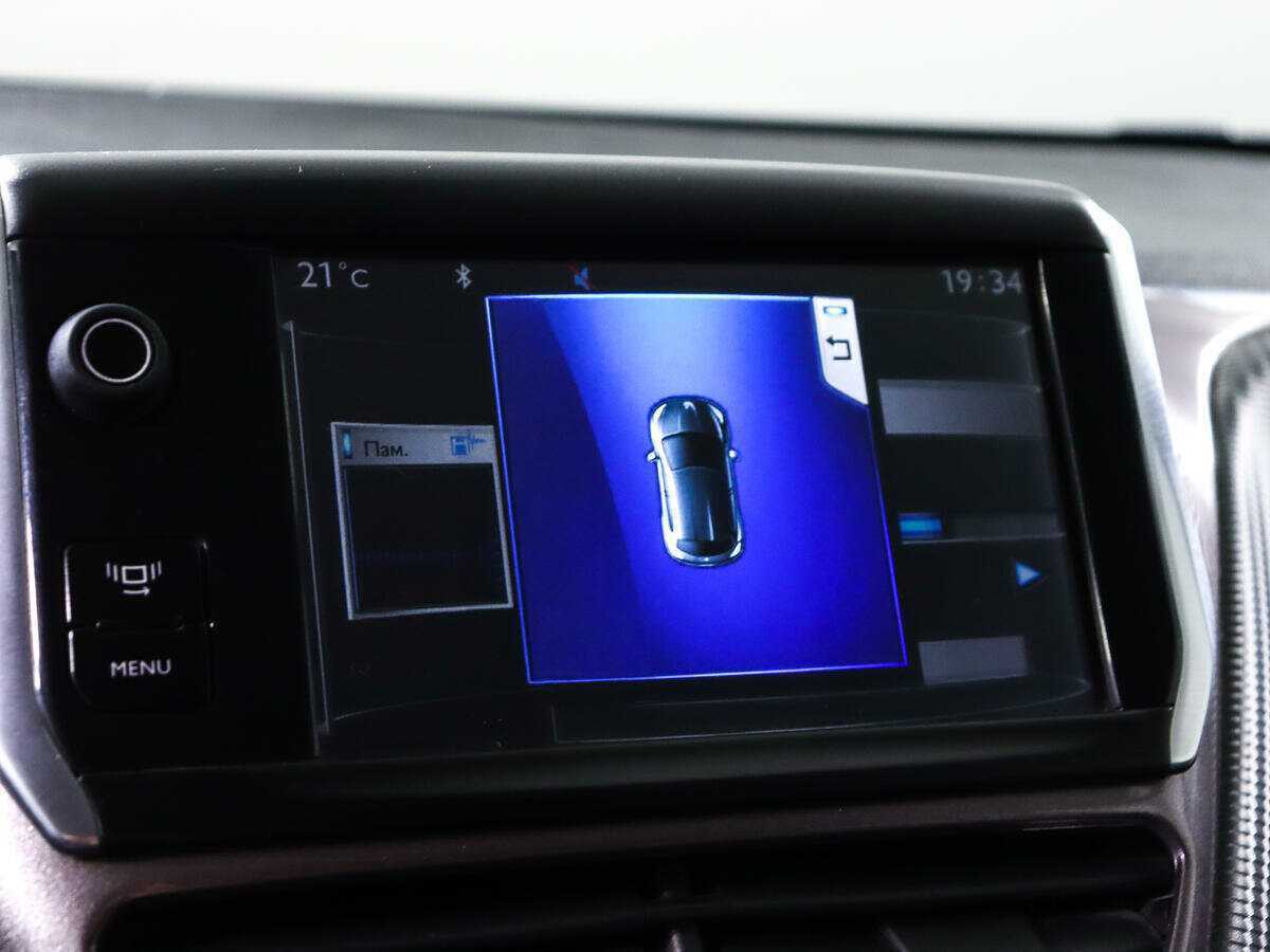 Peugeot 2008 с пробегом — 2014 год. Фото: #12