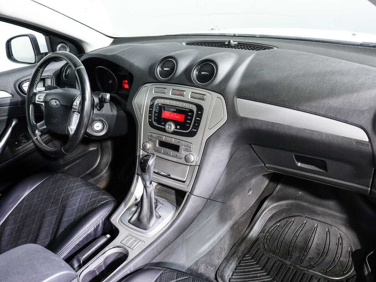 Ford Mondeo с пробегом — 2009 год. Фото: #6