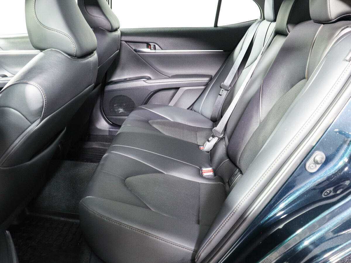 Toyota Camry с пробегом — 2020 год. Фото: #7