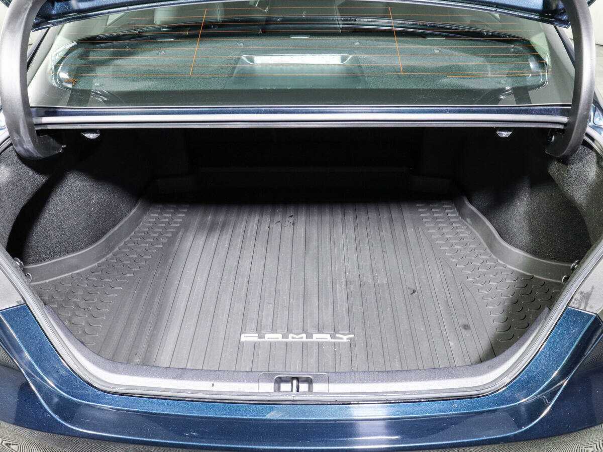 Toyota Camry с пробегом — 2020 год. Фото: #13