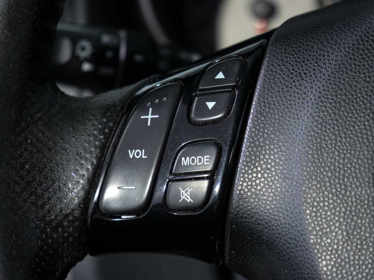 Mazda 3 с пробегом — 2008 год. Фото: #14