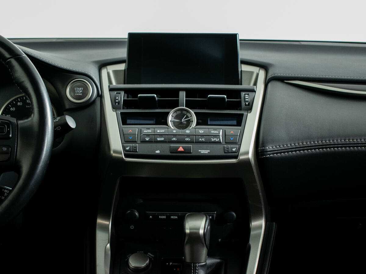 Lexus NX с пробегом — 2016 год. Фото: #8
