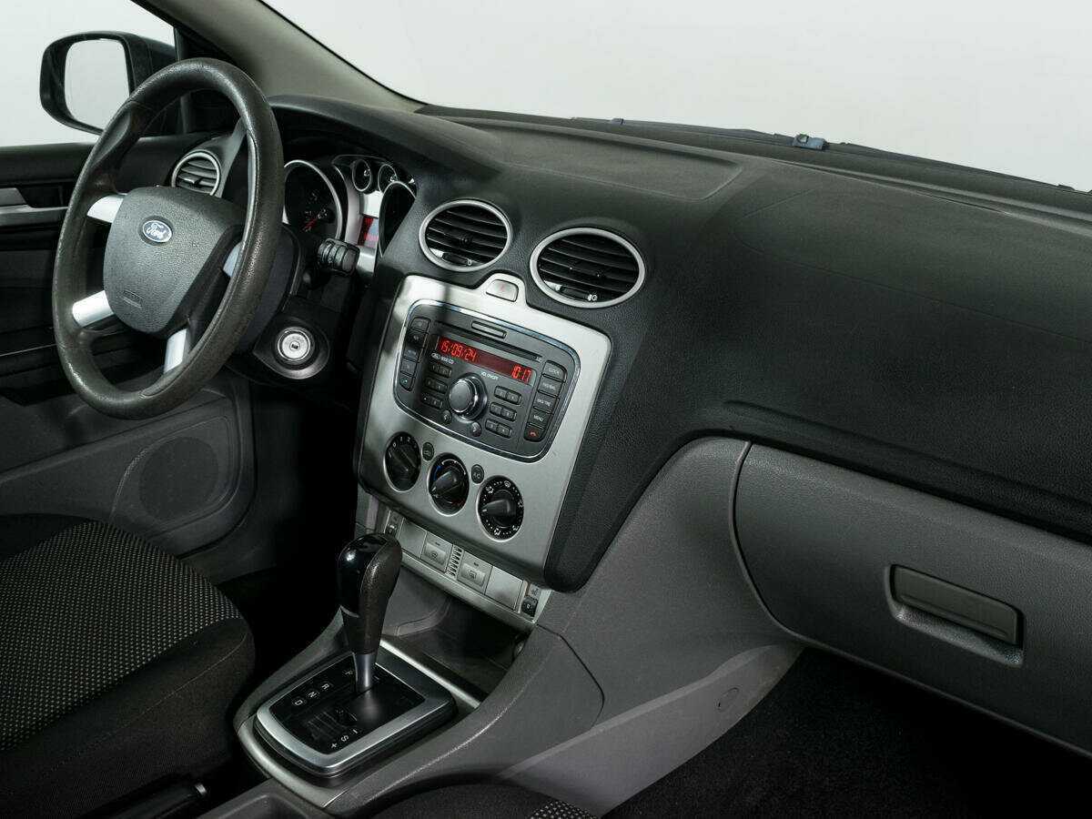 Ford Focus с пробегом — 2010 год. Фото: #8