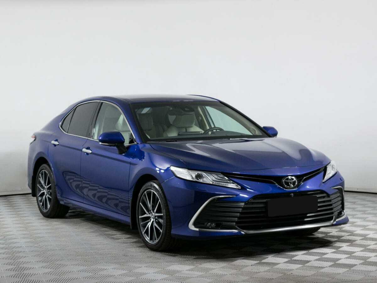 Toyota Camry с пробегом — 2021 год. Фото: #2