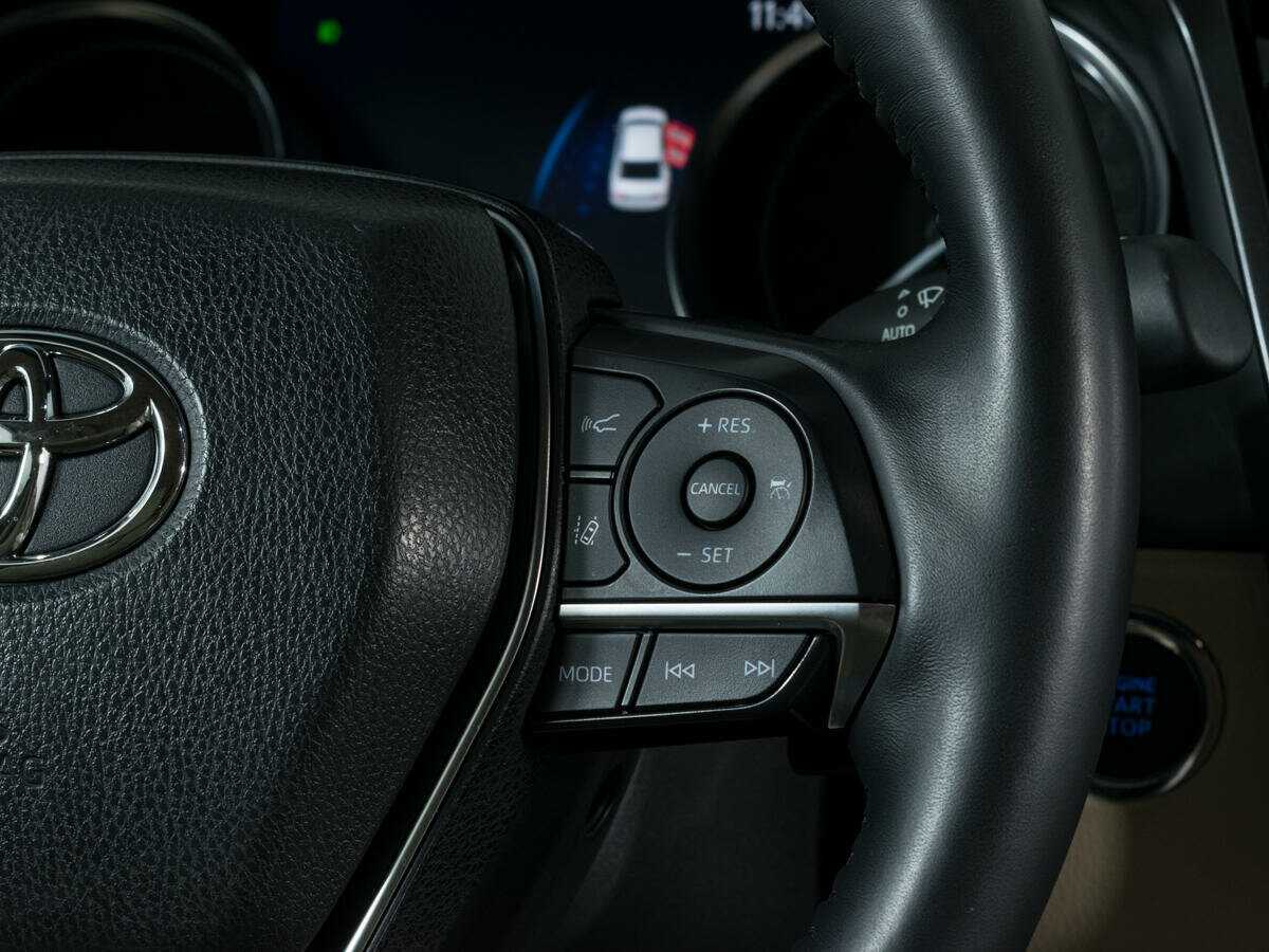 Toyota Camry с пробегом — 2021 год. Фото: #14