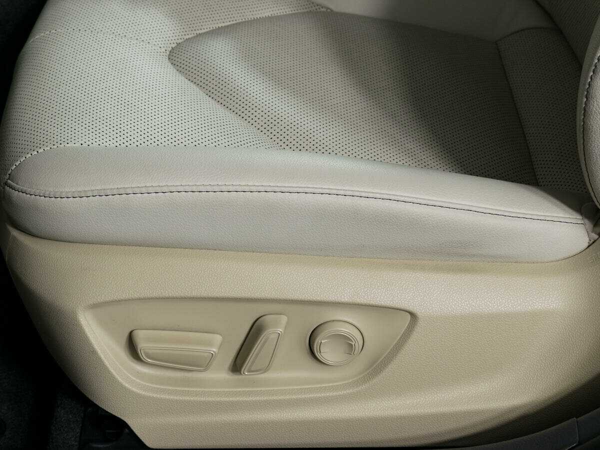 Toyota Camry с пробегом — 2021 год. Фото: #19