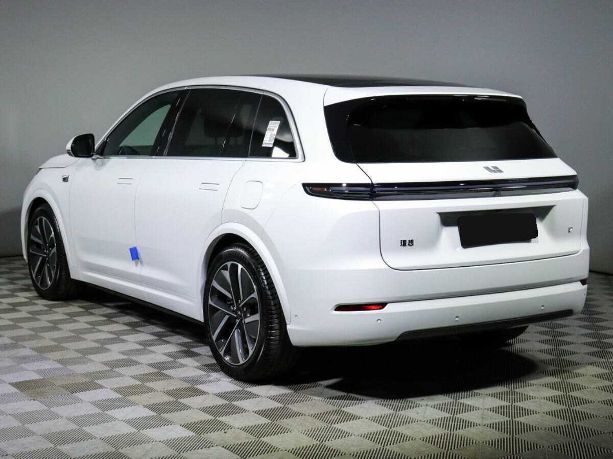 LiXiang L7 с пробегом — 2024 год. Фото: #5