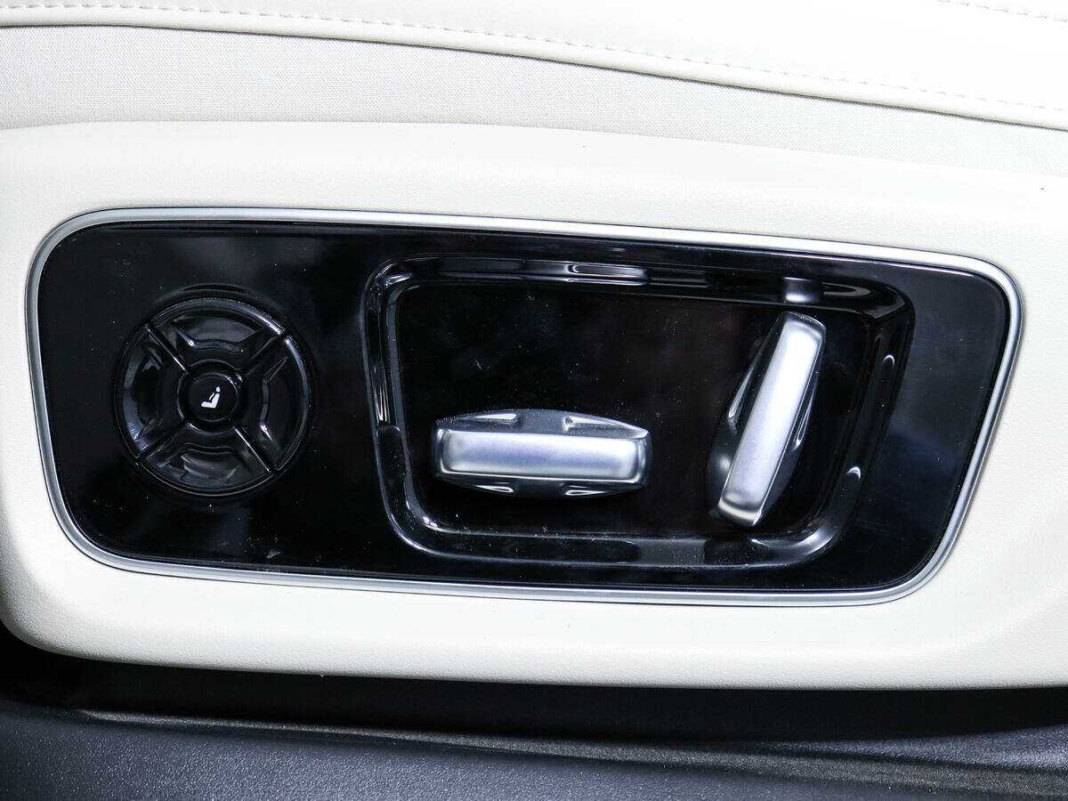 LiXiang L7 с пробегом — 2024 год. Фото: #16