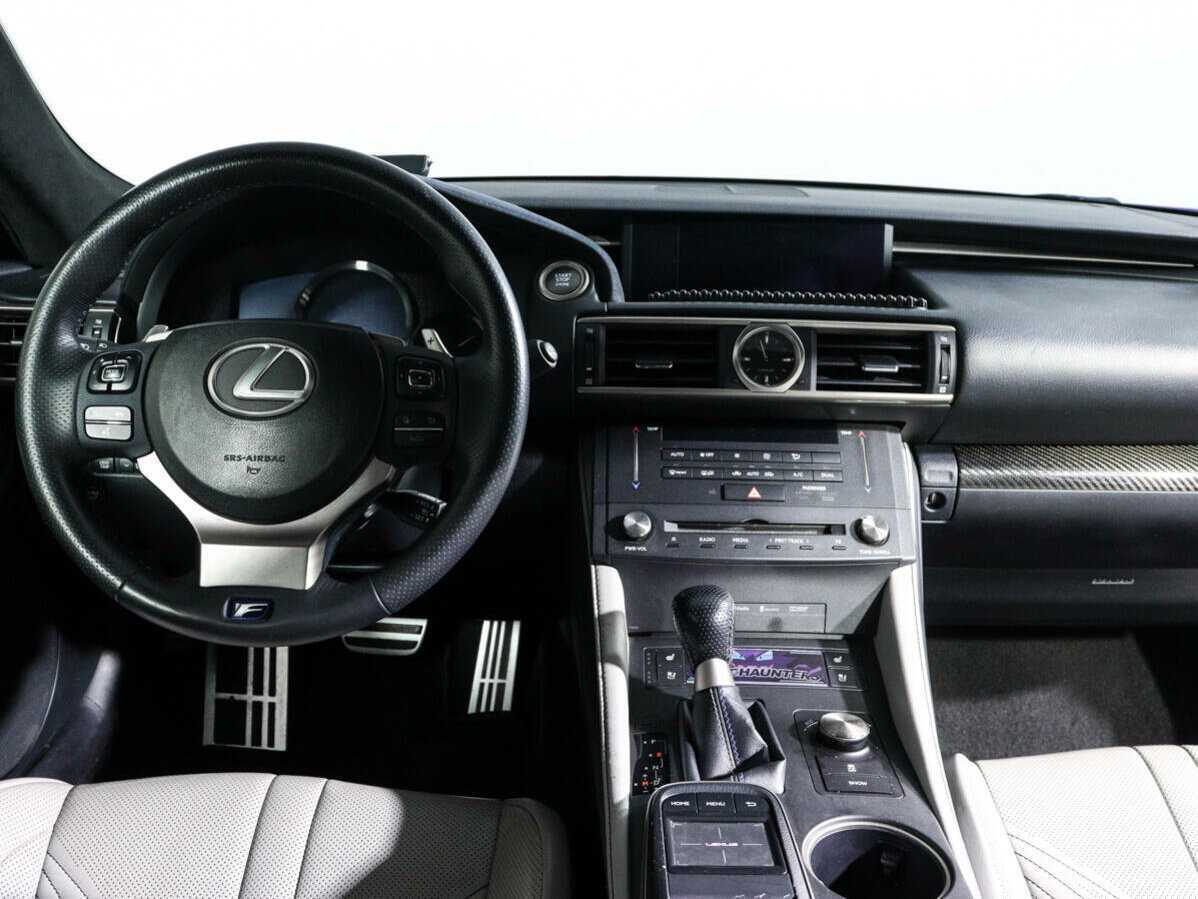 Lexus RC F с пробегом — 2016 год. Фото: #10