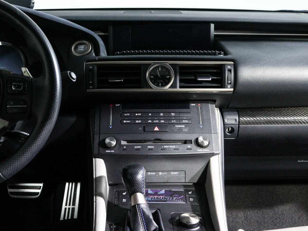 Lexus RC F с пробегом — 2016 год. Фото: #11