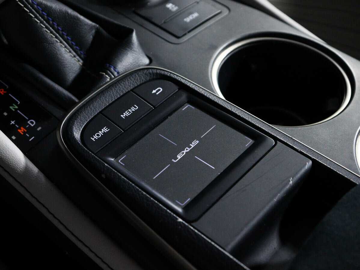 Lexus RC F с пробегом — 2016 год. Фото: #19