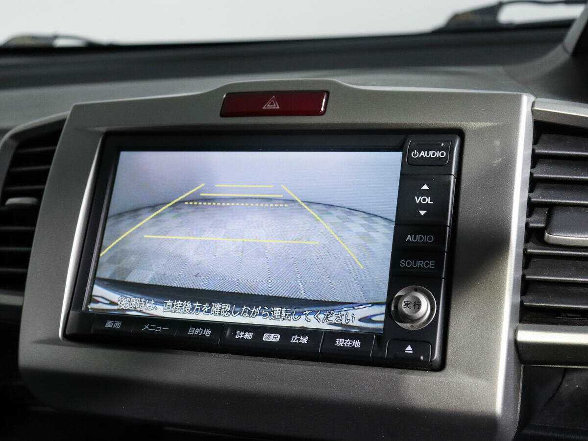 Honda Freed с пробегом — 2011 год. Фото: #15