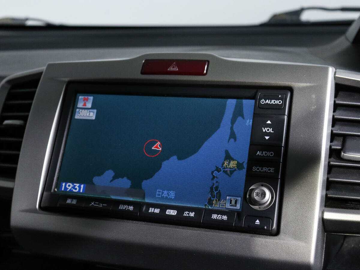 Honda Freed с пробегом — 2011 год. Фото: #16