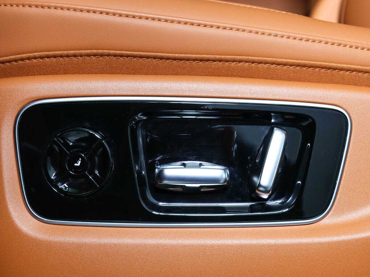 LiXiang L9 с пробегом — 2023 год. Фото: #15