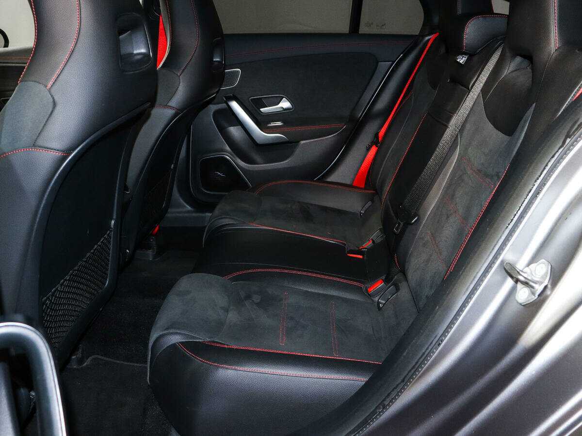 Mercedes-Benz CLA AMG с пробегом — 2019 год. Фото: #7