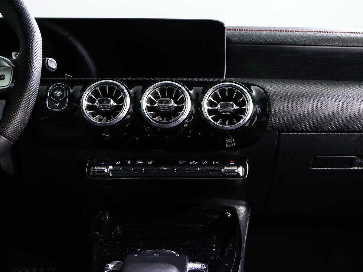 Mercedes-Benz CLA AMG с пробегом — 2019 год. Фото: #10