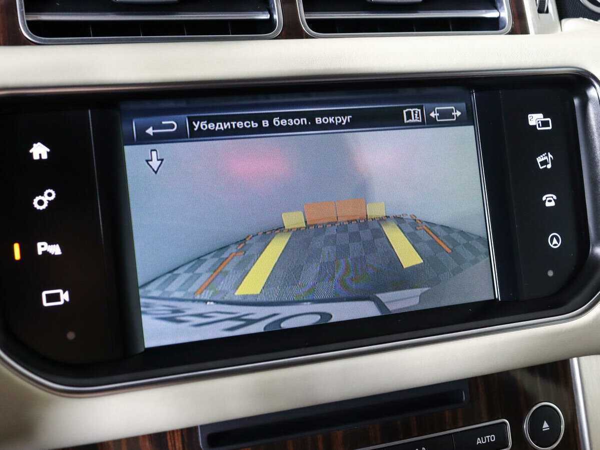 Land Rover Range Rover с пробегом — 2016 год. Фото: #12