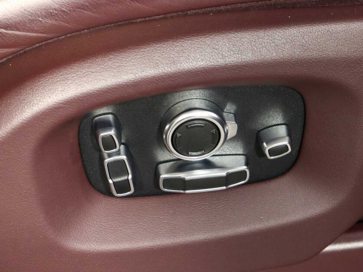 Land Rover Range Rover с пробегом — 2016 год. Фото: #14