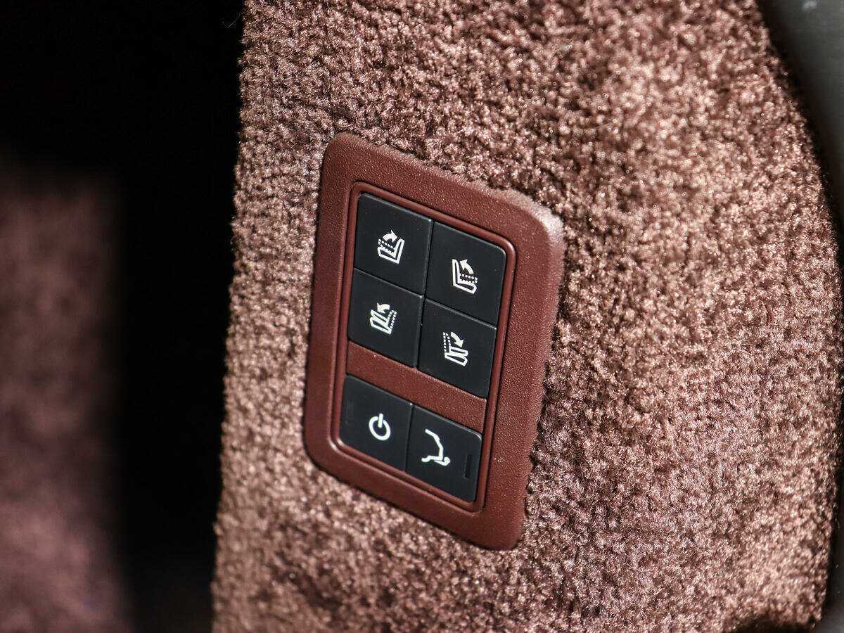 Land Rover Range Rover с пробегом — 2016 год. Фото: #19