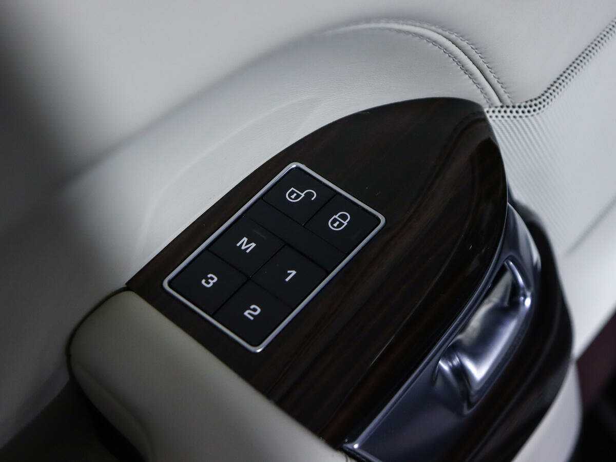 Land Rover Range Rover с пробегом — 2016 год. Фото: #25