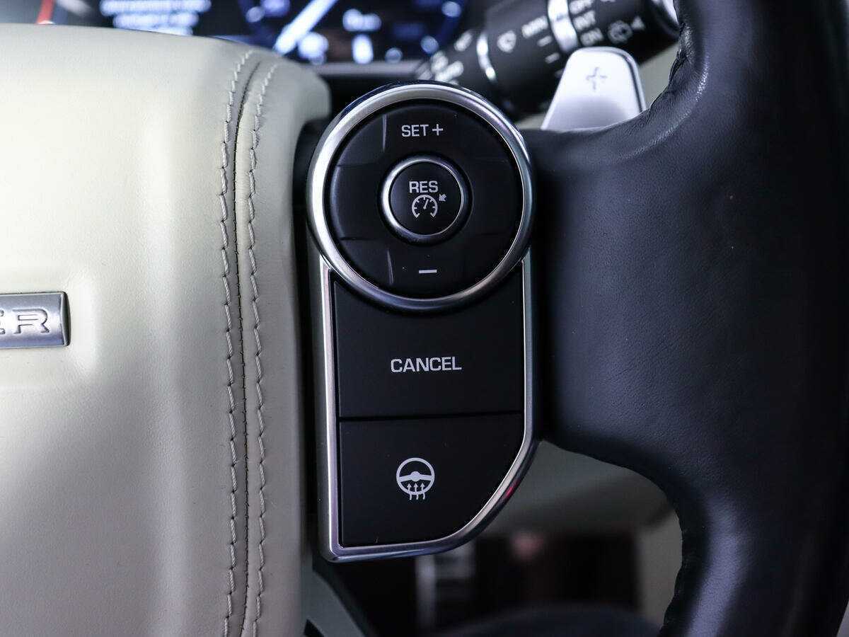 Land Rover Range Rover с пробегом — 2016 год. Фото: #28