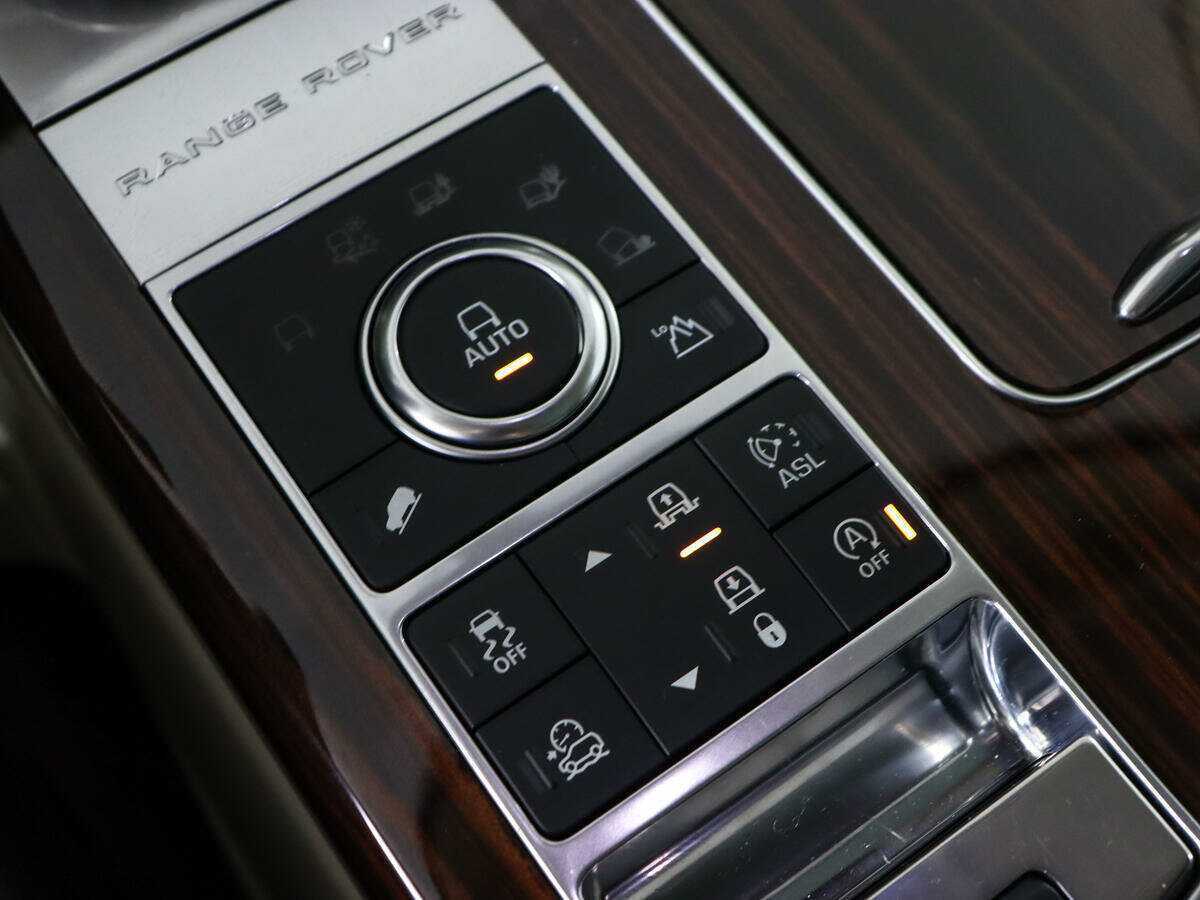 Land Rover Range Rover с пробегом — 2016 год. Фото: #29