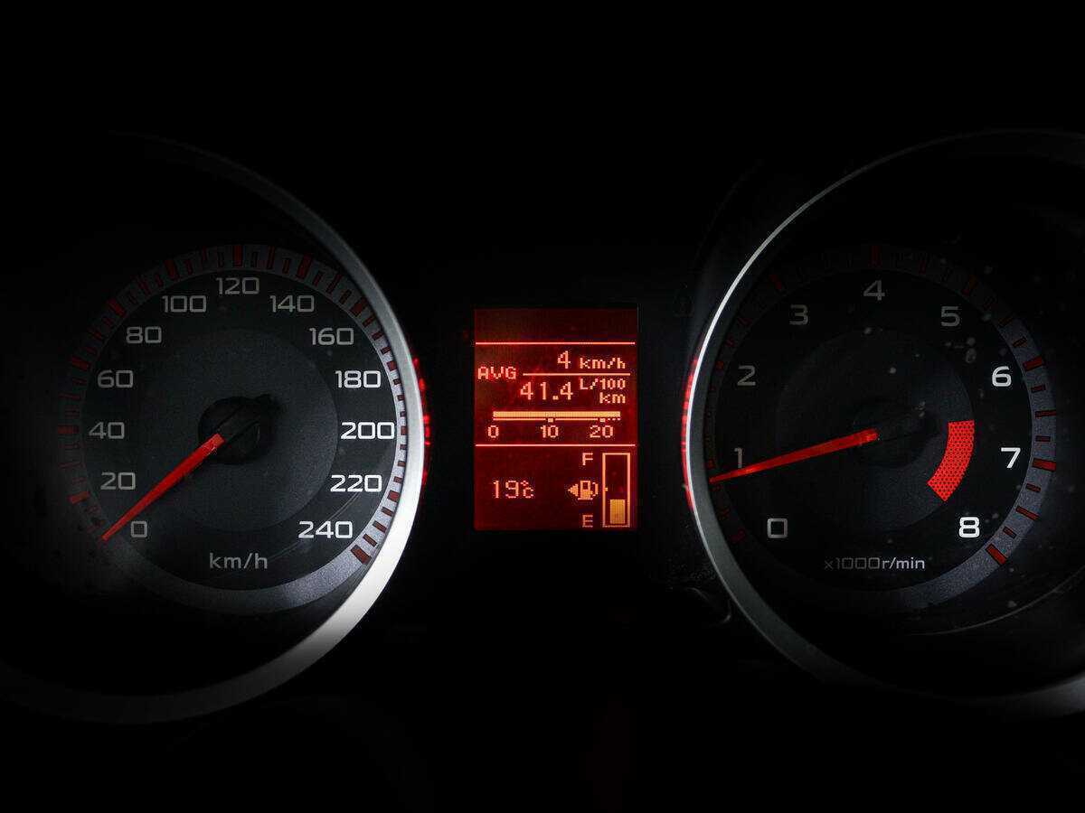 Mitsubishi Lancer с пробегом — 2008 год. Фото: #8