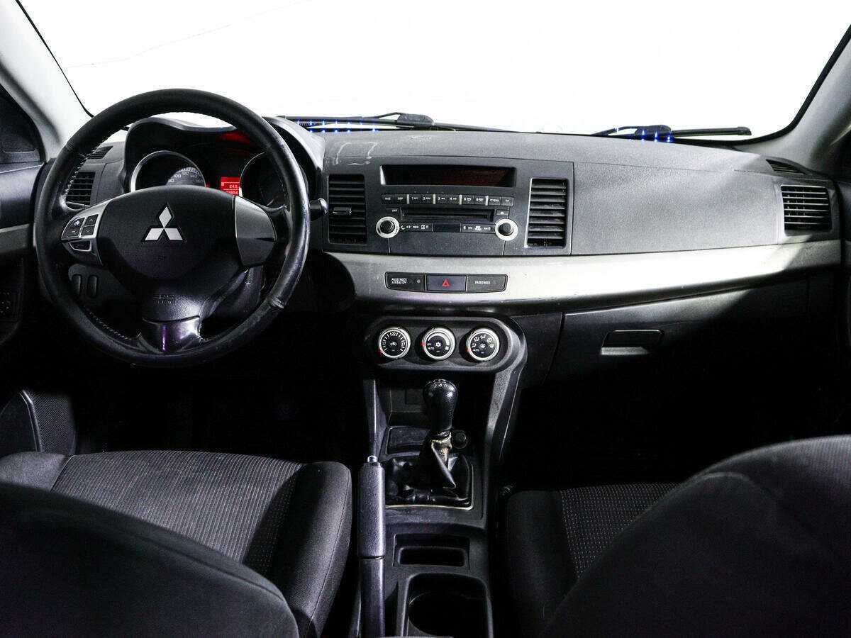 Mitsubishi Lancer с пробегом — 2008 год. Фото: #9
