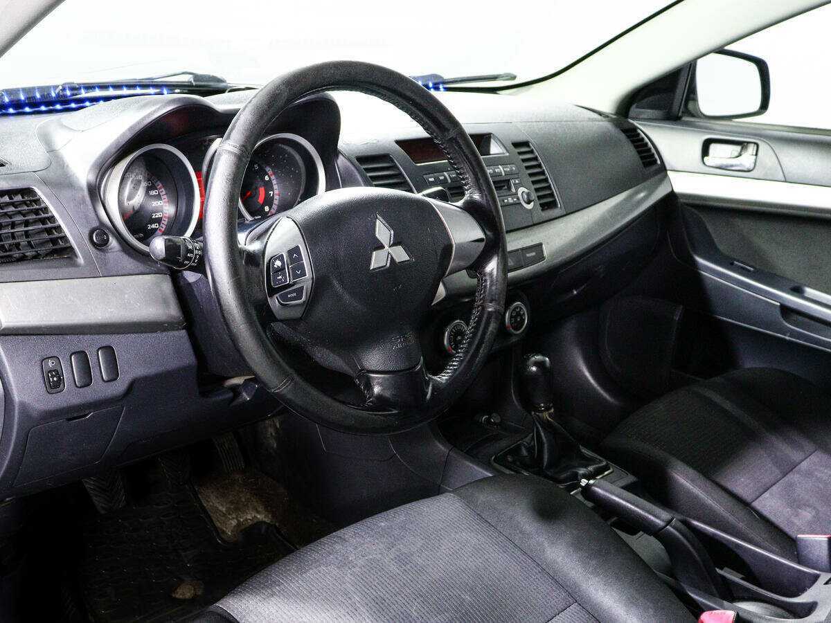 Mitsubishi Lancer с пробегом — 2008 год. Фото: #11