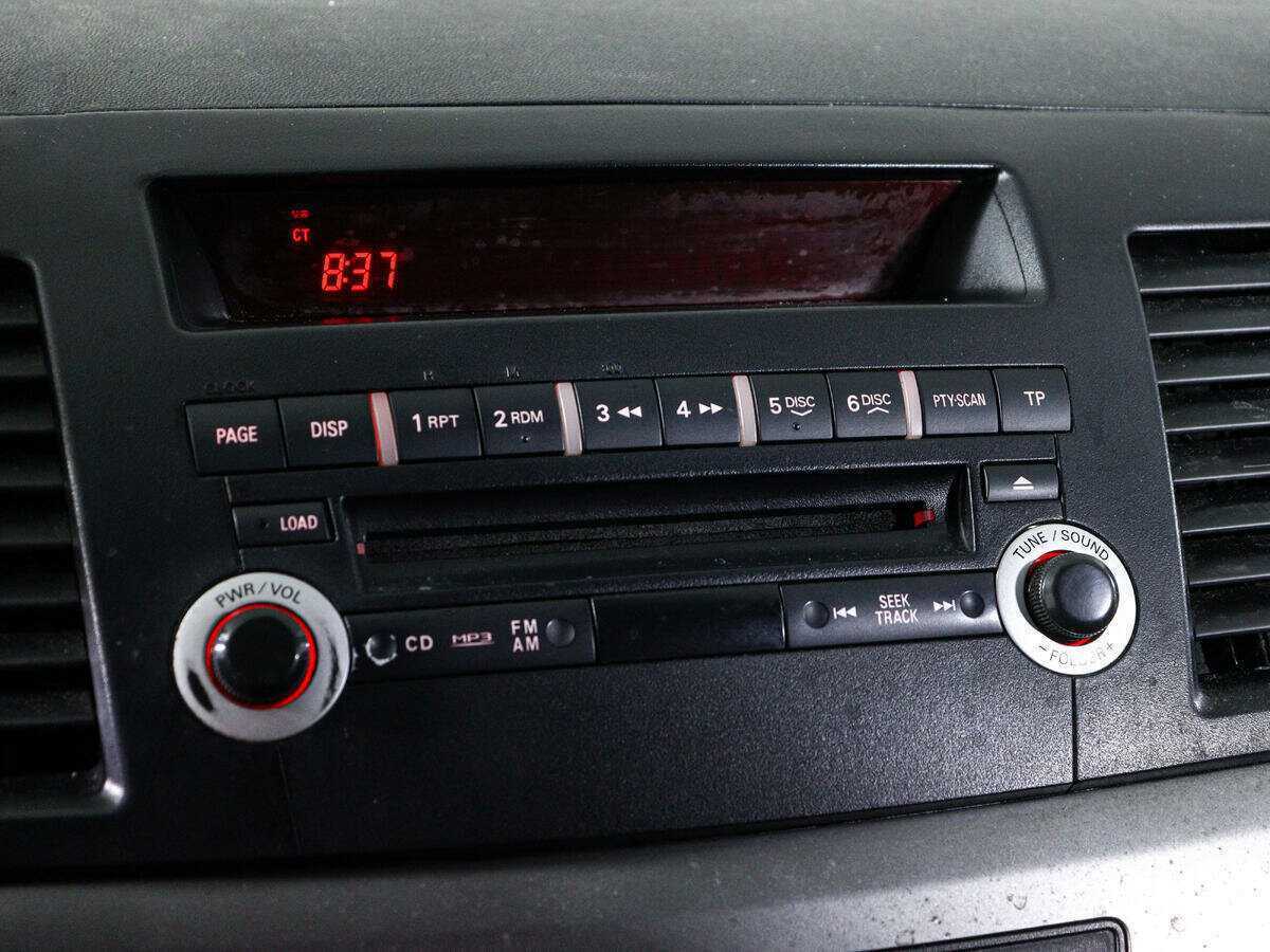 Mitsubishi Lancer с пробегом — 2008 год. Фото: #14