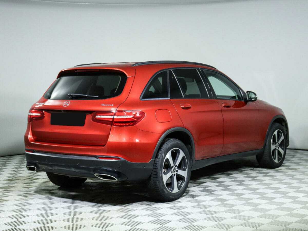 Mercedes-Benz GLC с пробегом — 2017 год. Фото: #2