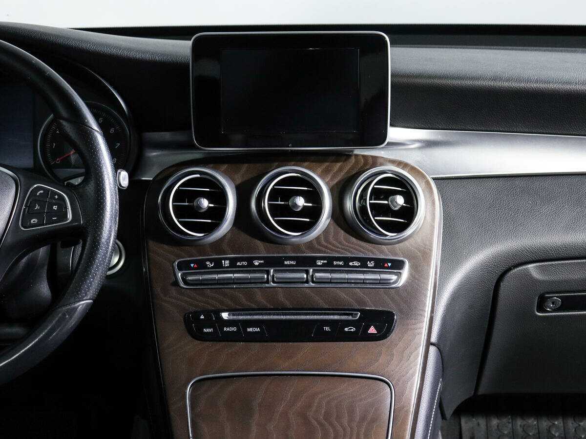 Mercedes-Benz GLC с пробегом — 2017 год. Фото: #10