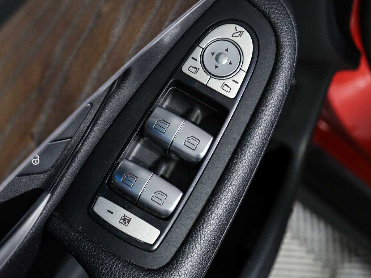 Mercedes-Benz GLC с пробегом — 2017 год. Фото: #14