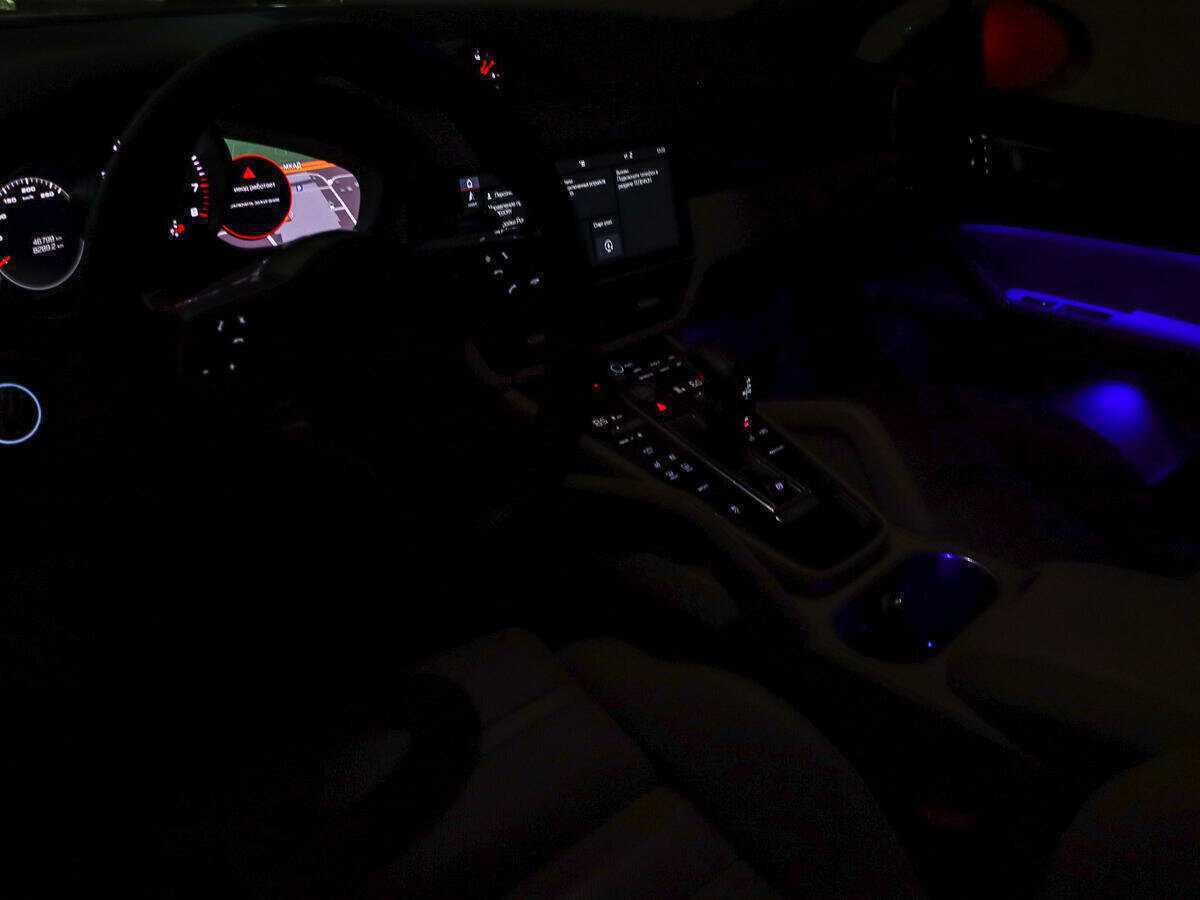 Porsche Cayenne с пробегом — 2018 год. Фото: #13