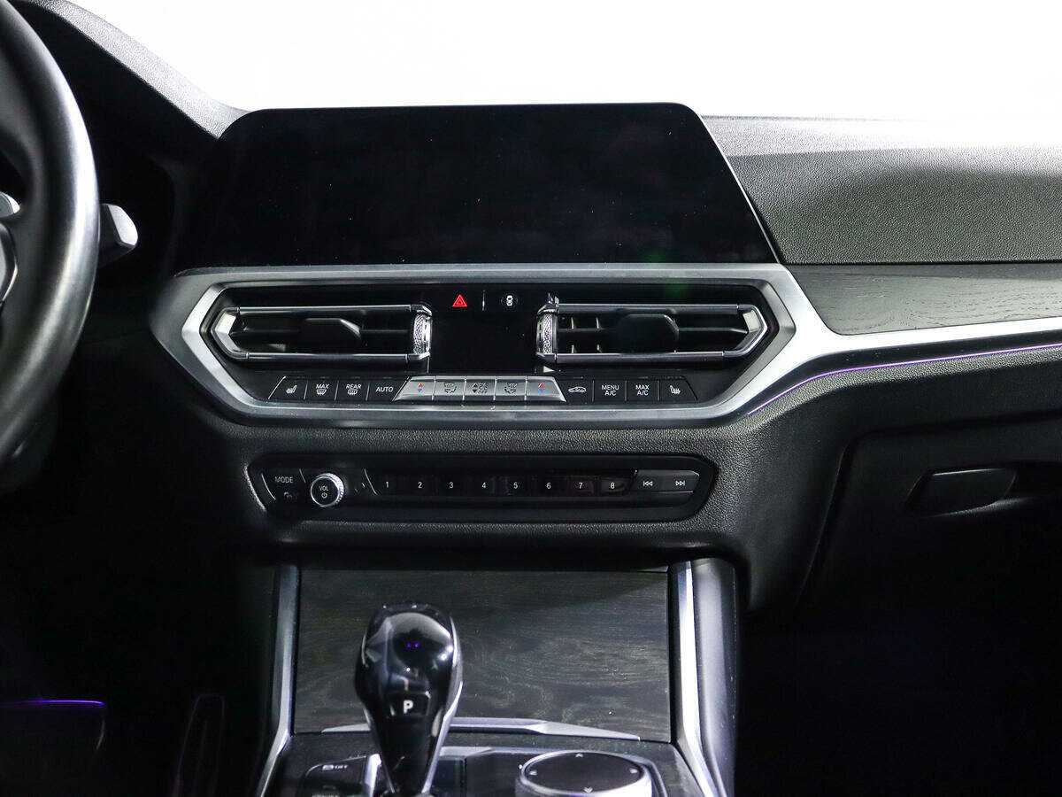 BMW 3 серии с пробегом — 2020 год. Фото: #10