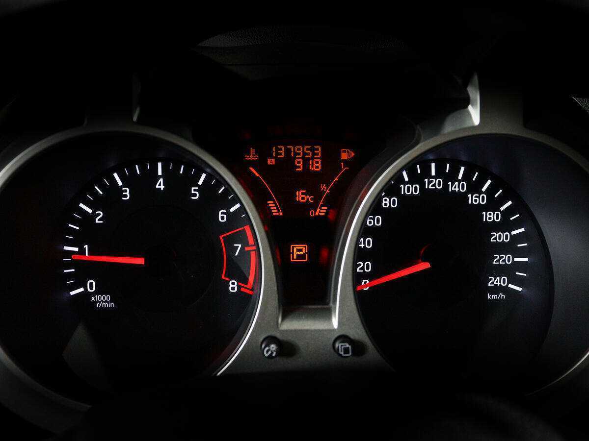 Nissan Juke с пробегом — 2011 год. Фото: #10