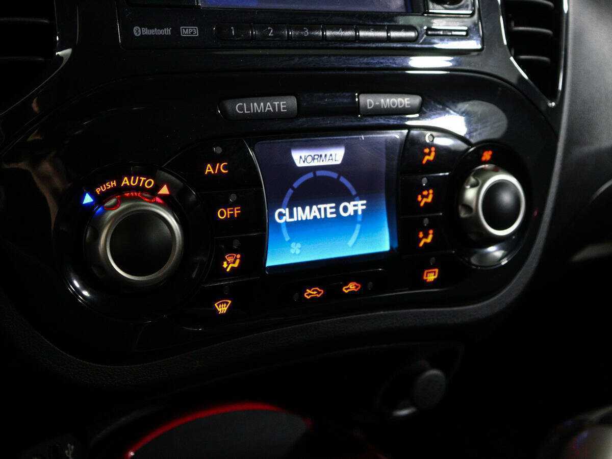 Nissan Juke с пробегом — 2011 год. Фото: #19