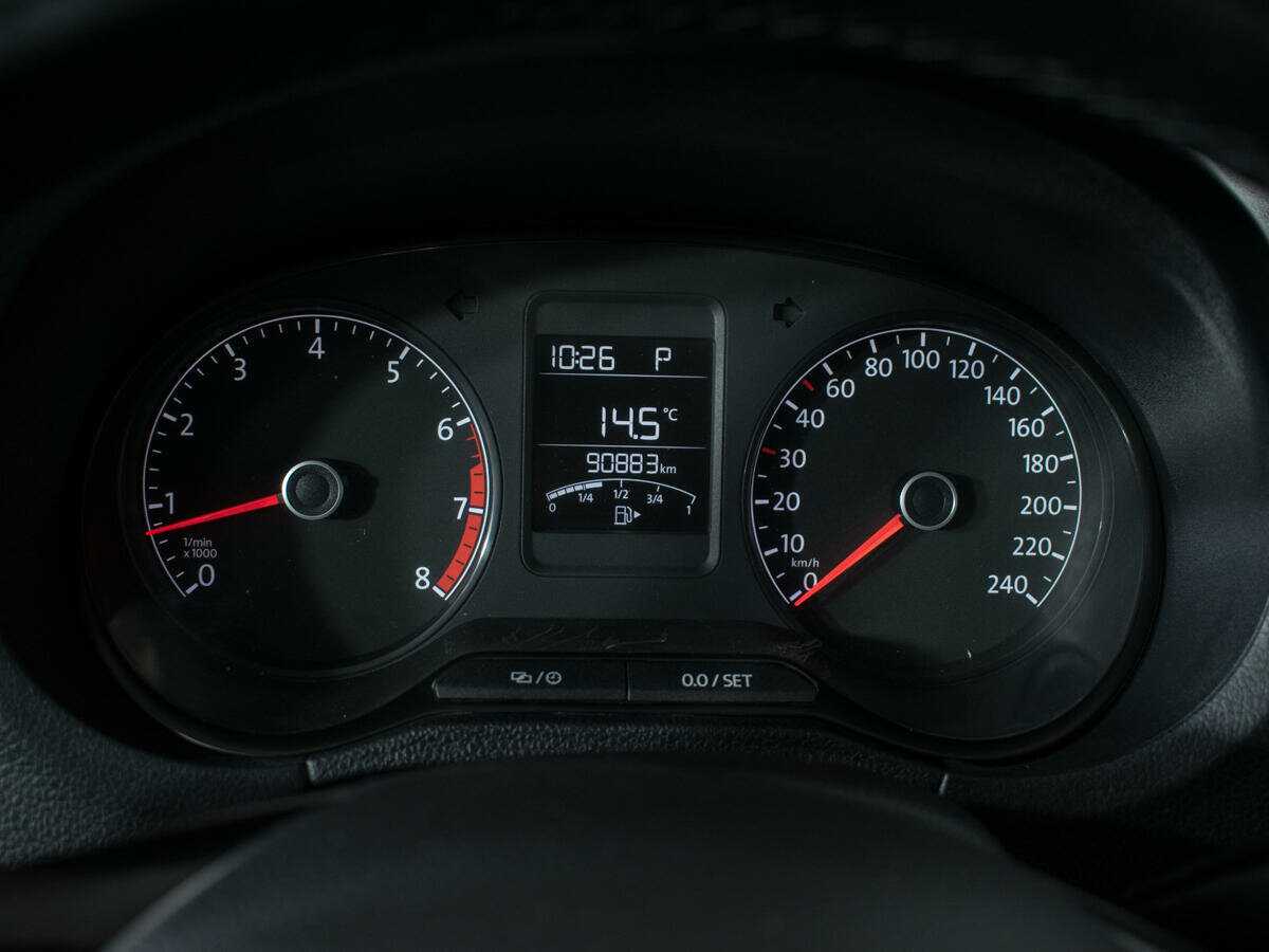 Volkswagen Polo с пробегом — 2020 год. Фото: #10