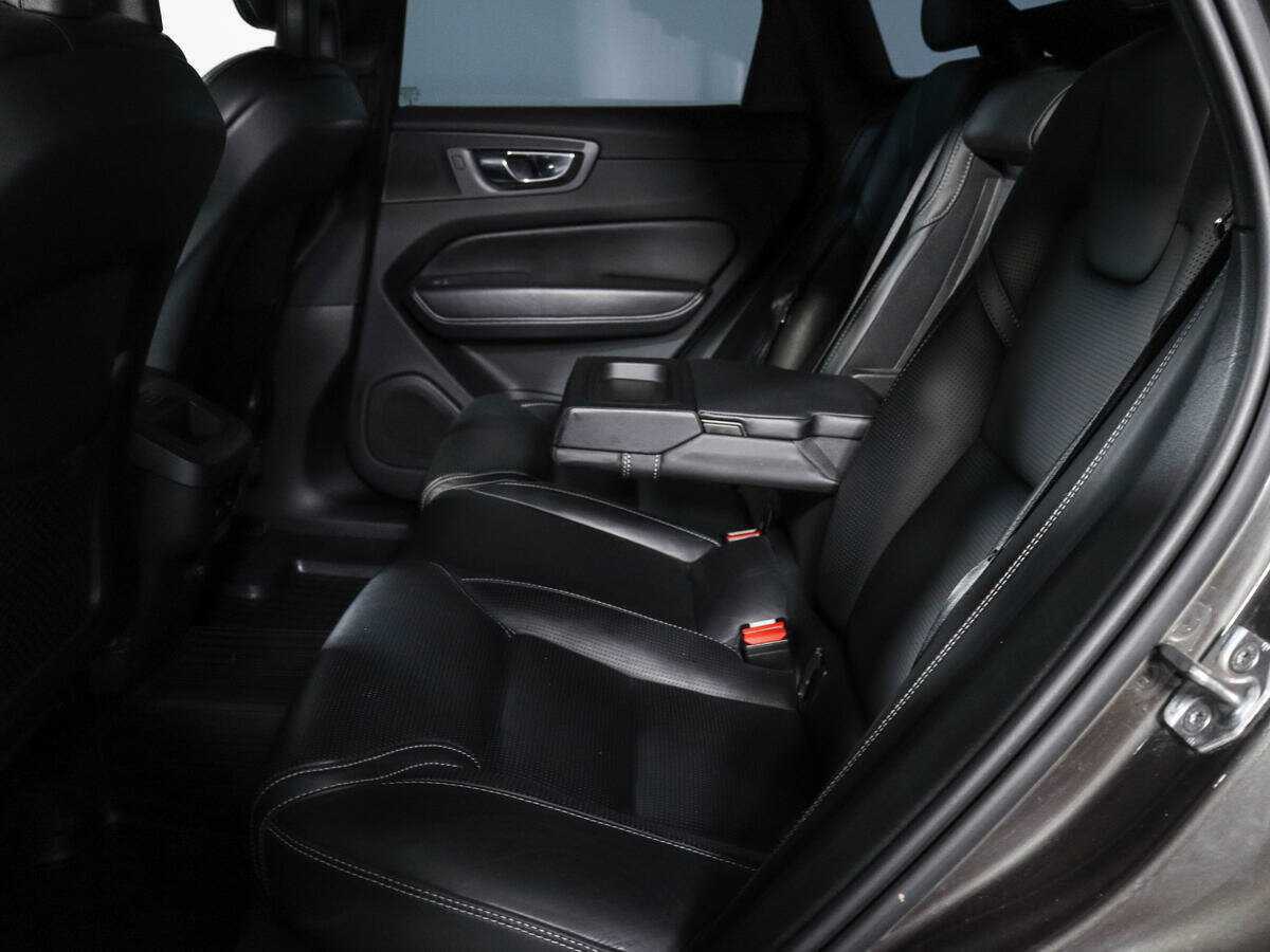 Volvo XC60 с пробегом — 2018 год. Фото: #7