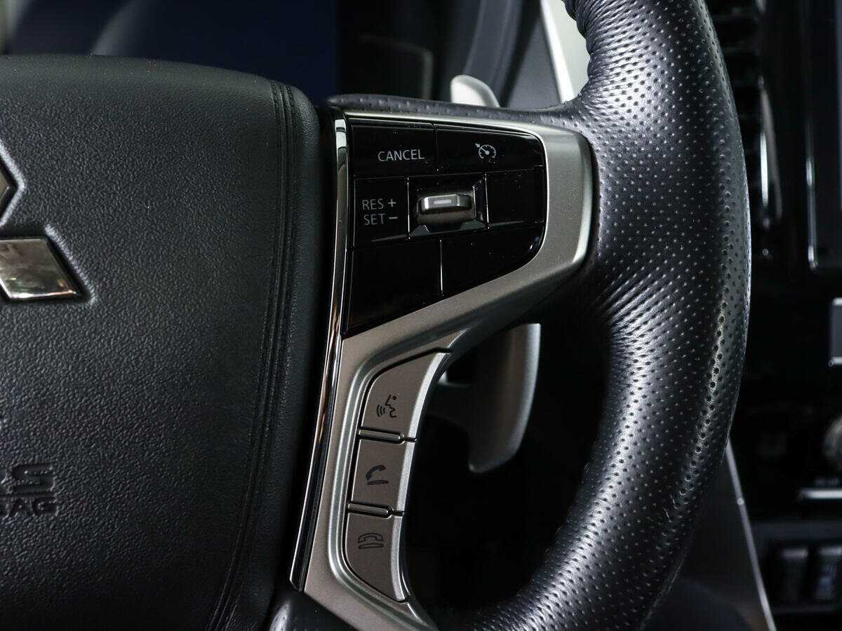 Mitsubishi Pajero Sport с пробегом — 2021 год. Фото: #16