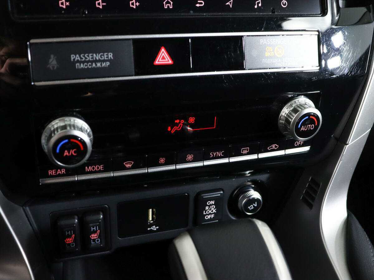 Mitsubishi Pajero Sport с пробегом — 2021 год. Фото: #17