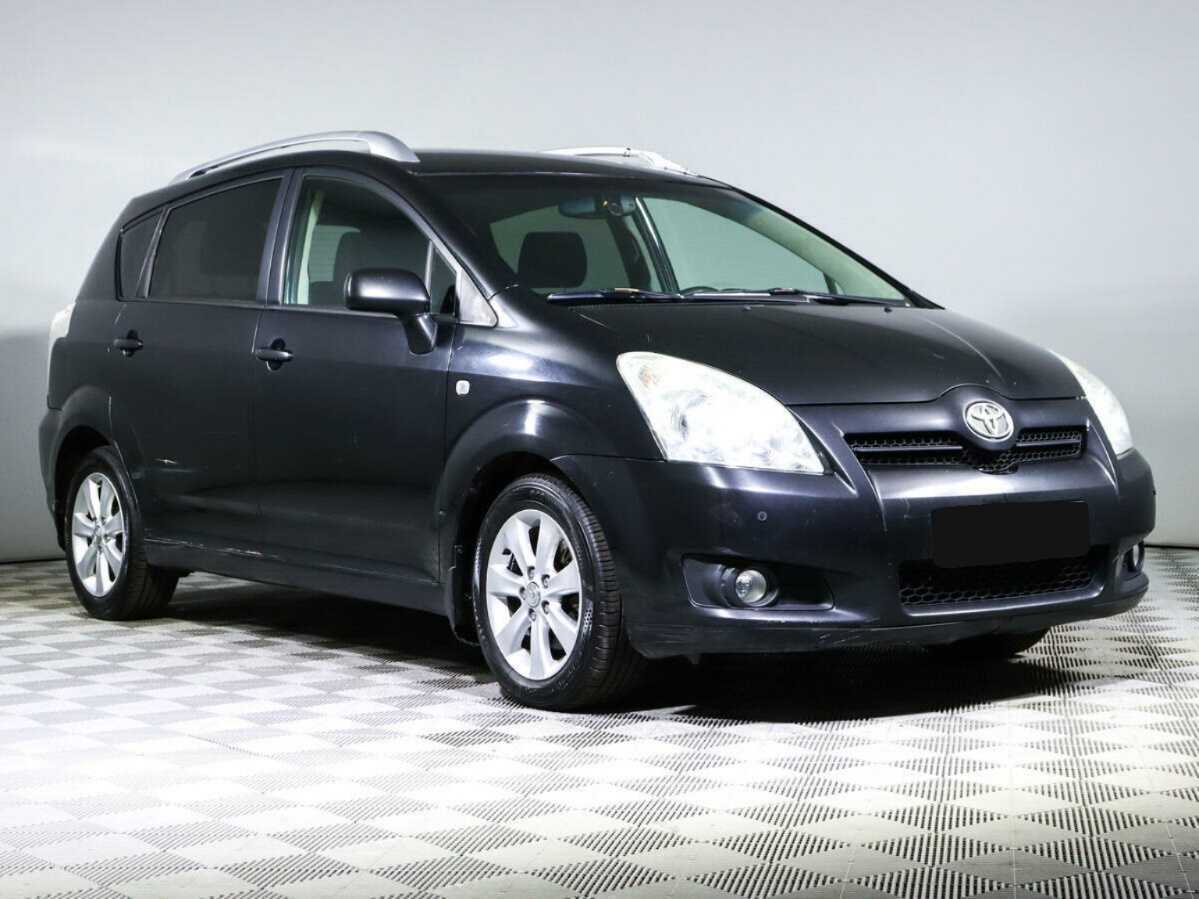Toyota Corolla Verso с пробегом — 2007 год. Фото: #2